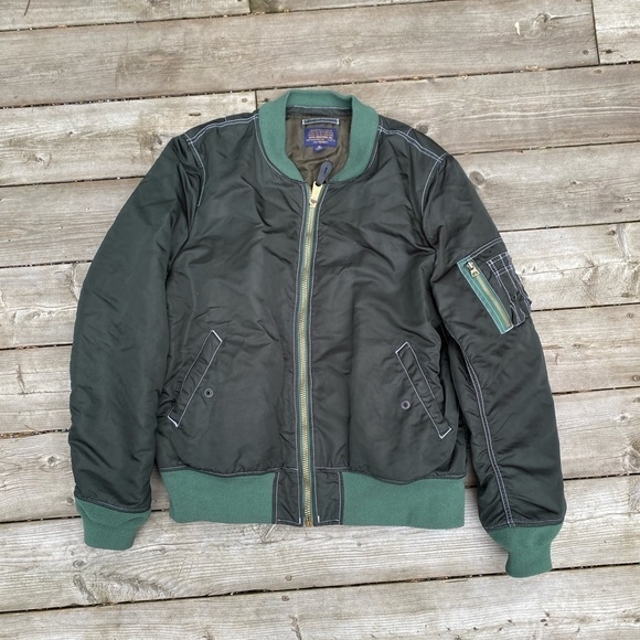 Alpha Industries Bomber Jacket XL Green - Picture 1 of 11